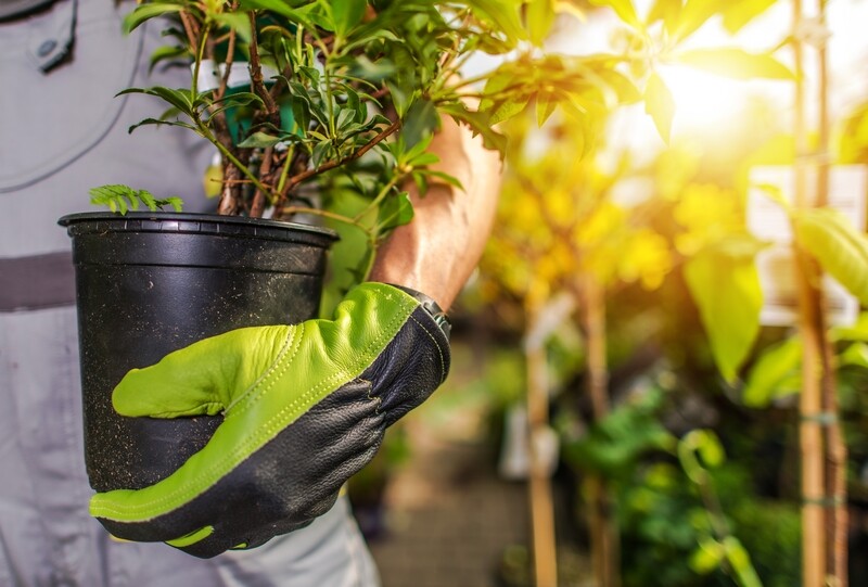 How to Work With Contractors - Soil Kings - Landscape Supplies Calgary