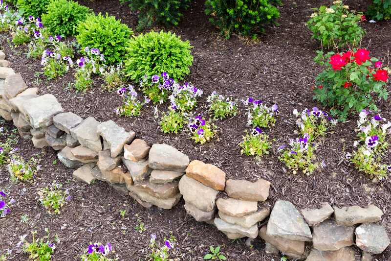 Autumn Landscaping Checklist - Soil Kings - Bulk Landscaping Supplies - Featured Image