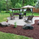 Best Time of Year to Mulch Your Garden